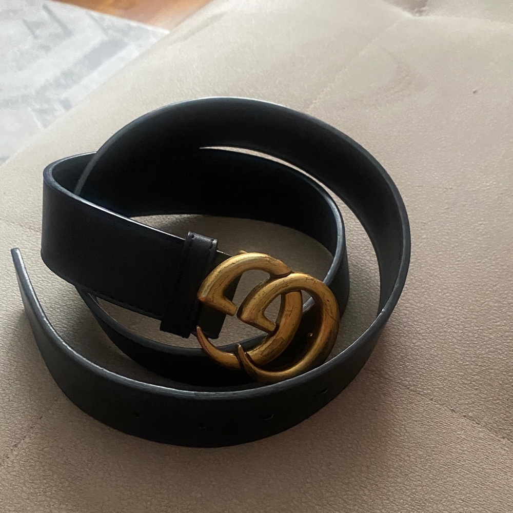 Gucci Black Belt with Gold Double G Buckle